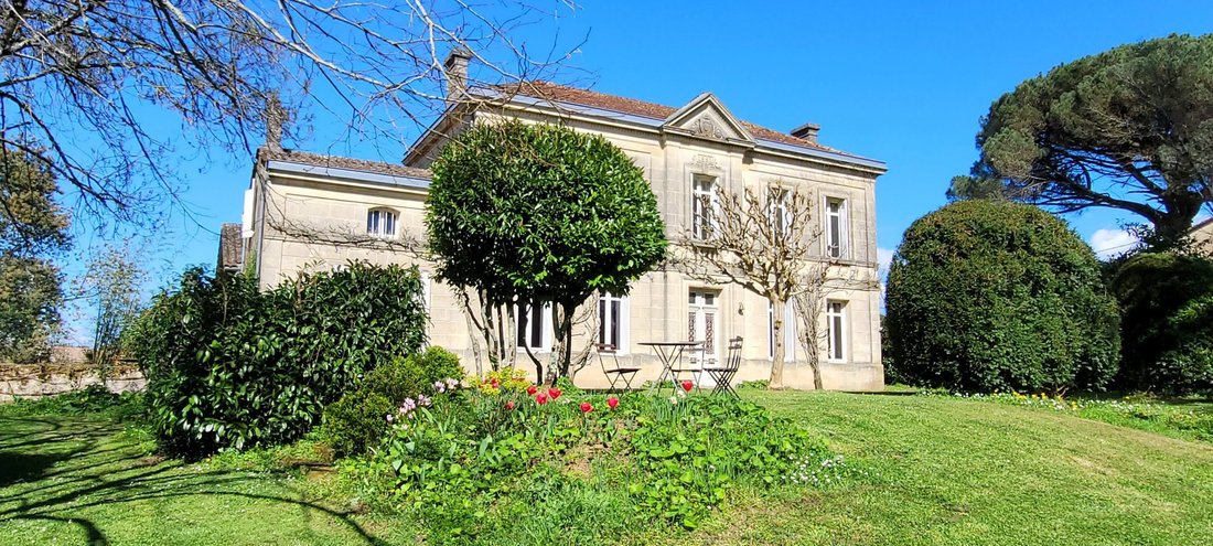 House in Pugnac, Nouvelle-Aquitaine, France 1 - 18385385