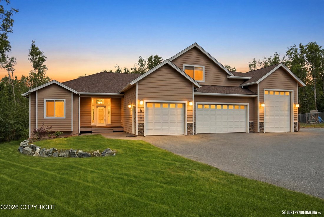 House in Anchorage, Alaska, United States 1 - 18372932