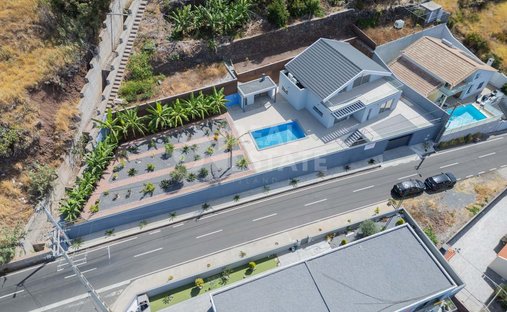 Villa in Estreito da Calheta, Madeira, Portugal 1