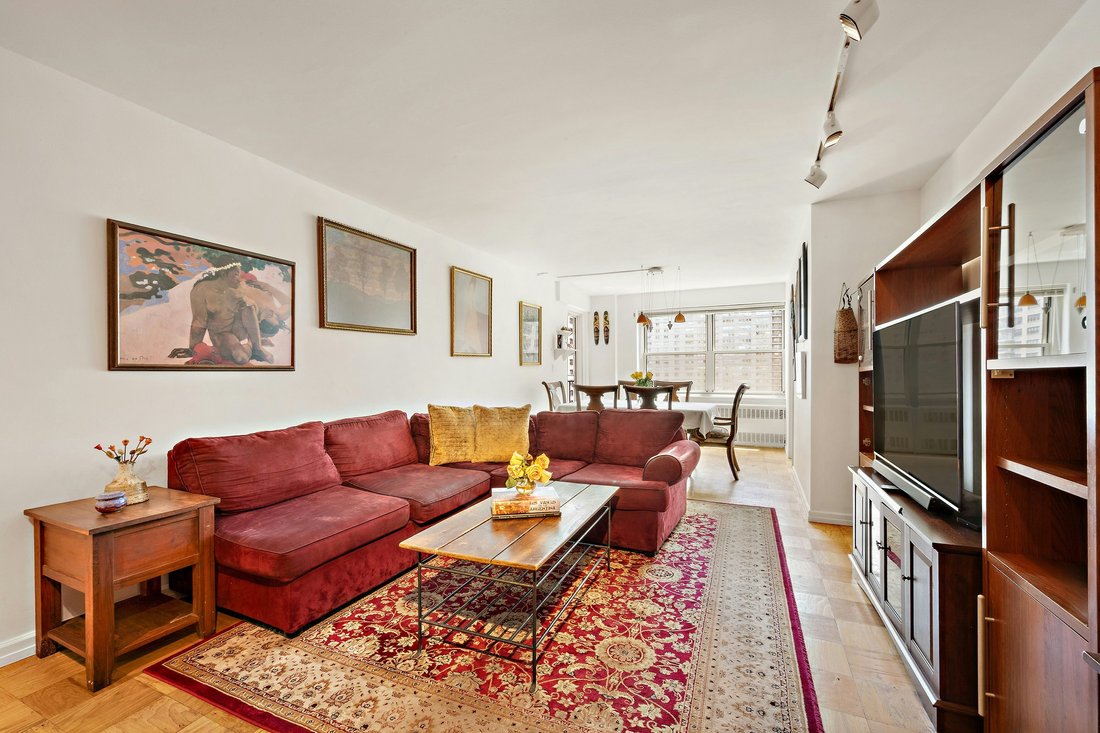 Co Op in New York, New York, United States 1 - 18365711