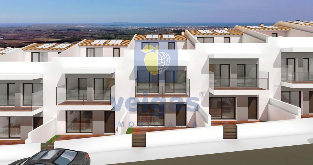 Townhouse in Atouguia da Baleia, Leiria District, Portugal 1 - 18376637