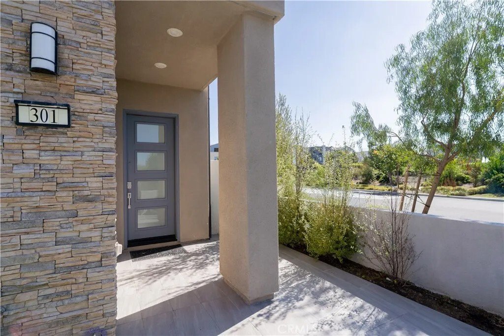 Condo in Irvine, California, United States 2 - 18379516