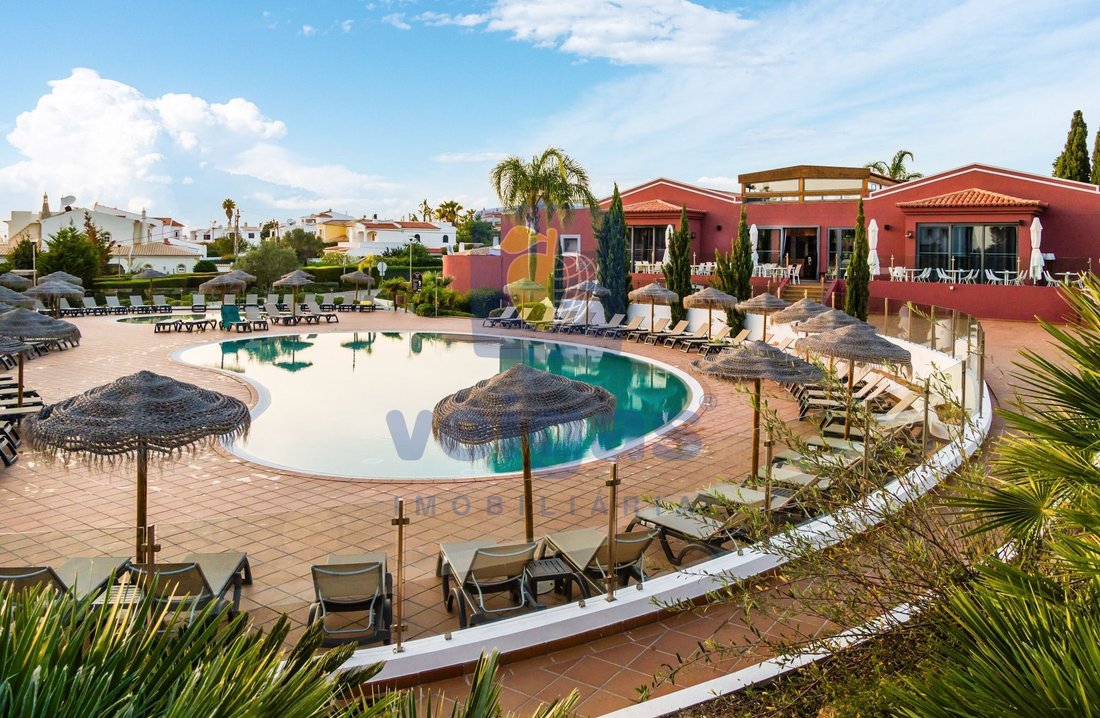 Villa in Lagoa e Carvoeiro, Algarve, Portugal 1 - 18375264