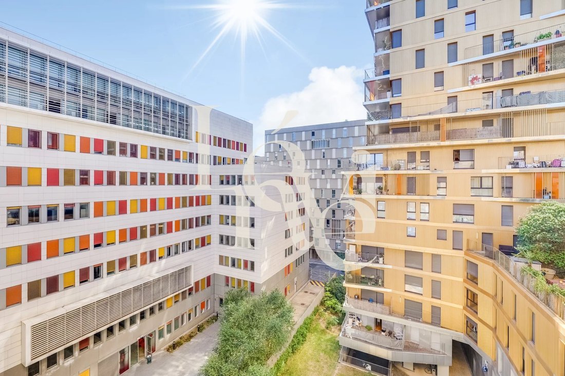 Apartment in Nationale-Deux Moulins, Paris 13e Arrondissement, Paris 4 - 18373132