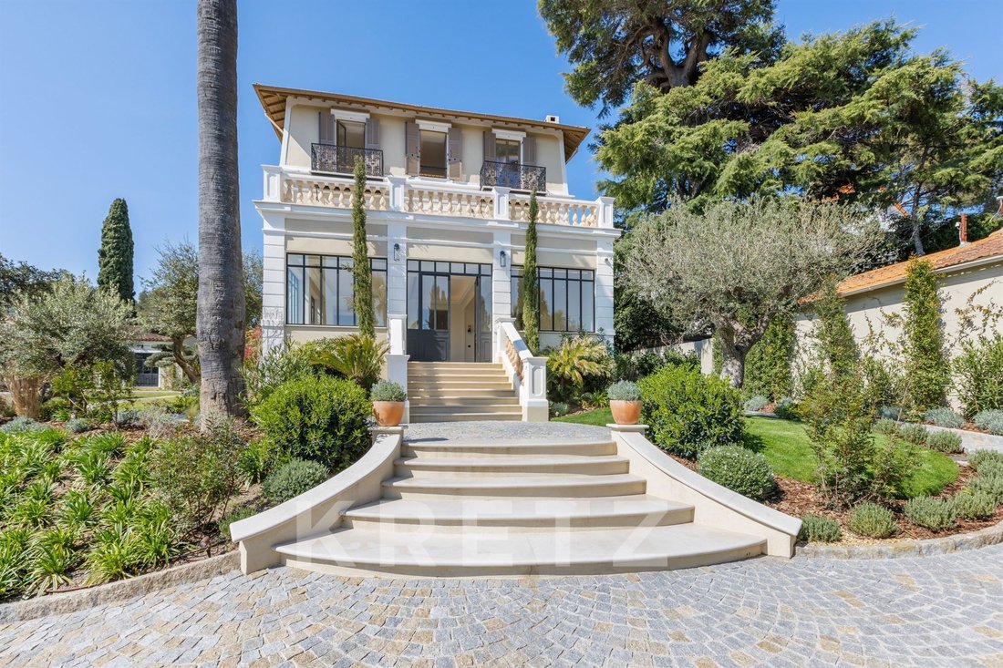 House in Les Plaines-Les Tasses, Saint-Raphaël, France 1 - 18373524
