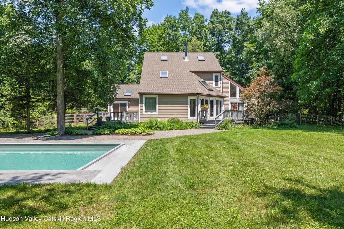 House in Germantown, New York, United States 3 - 18372548