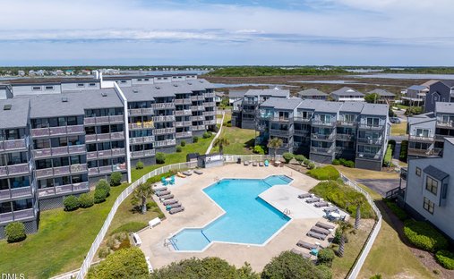 Stadthaus in North Topsail Beach, North Carolina, Vereinigte Staaten 1