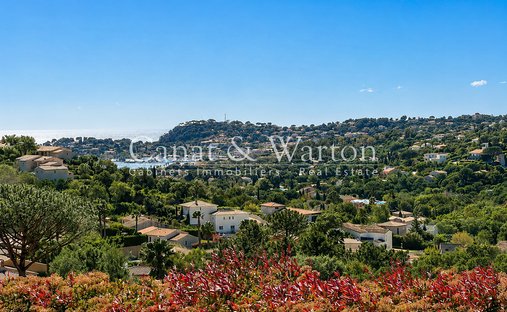 House in Sud, Cavalaire-sur-Mer, France 1
