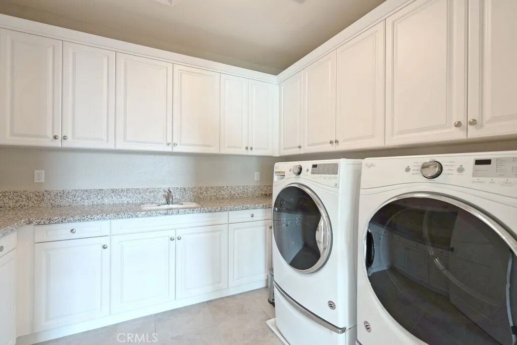 Condo in Chino Hills, California, United States 2 - 18379137
