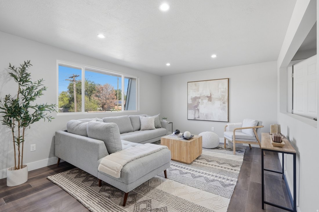 House in Murray, Utah, United States 3 - 18378392
