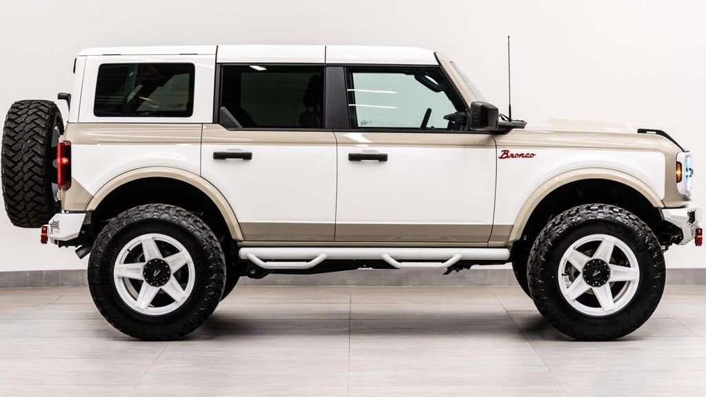 Ford Bronco 4X4 in Fort Lauderdale, FL, United States 4 - 18383455