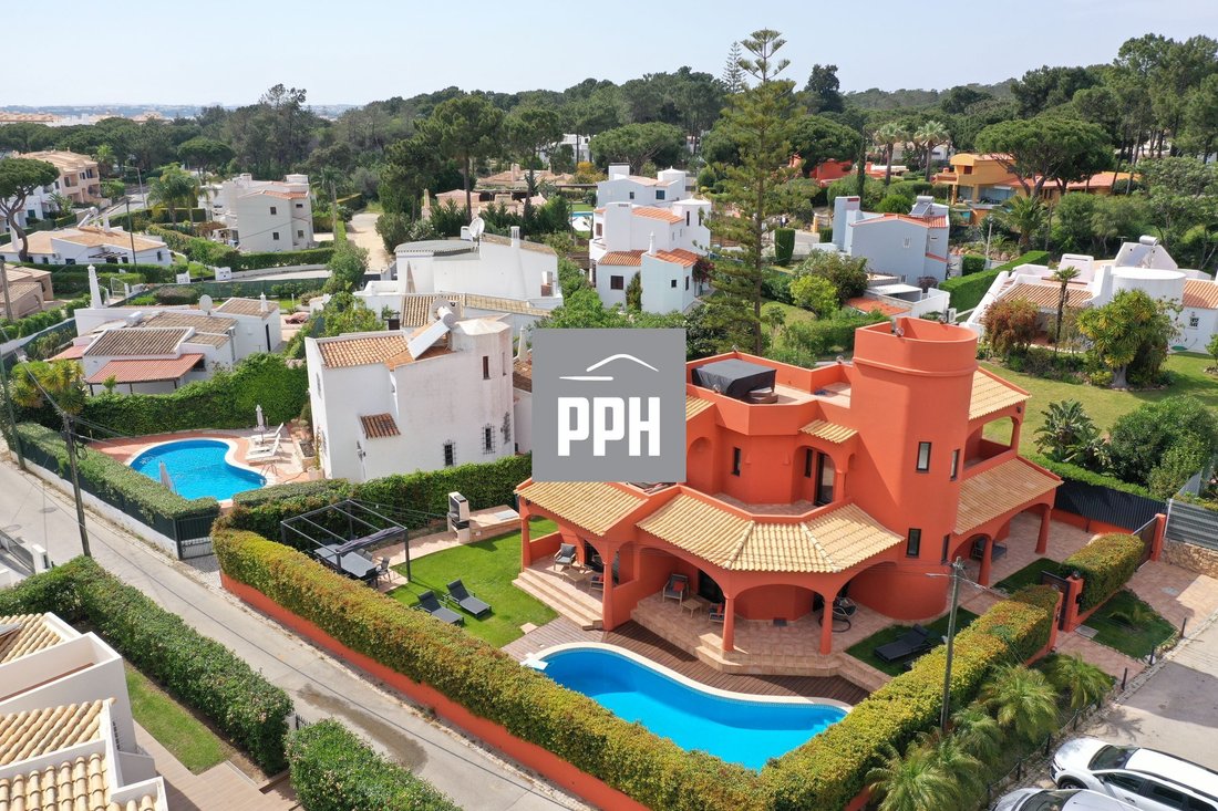 Villa in Vilamoura, Quarteira, Algarve 1 - 18380713