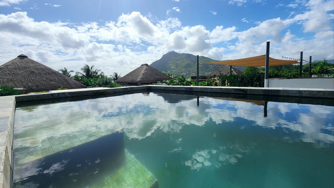 Townhouse in Piton de la Petite Rivière Noire, Plaines Wilhems District, Mauritius 2 - 18374579