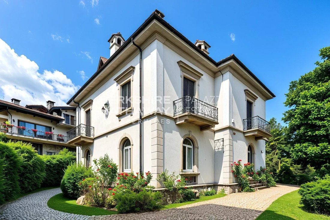 Villa in Baveno, Piedmont, Italy 1 - 18098769