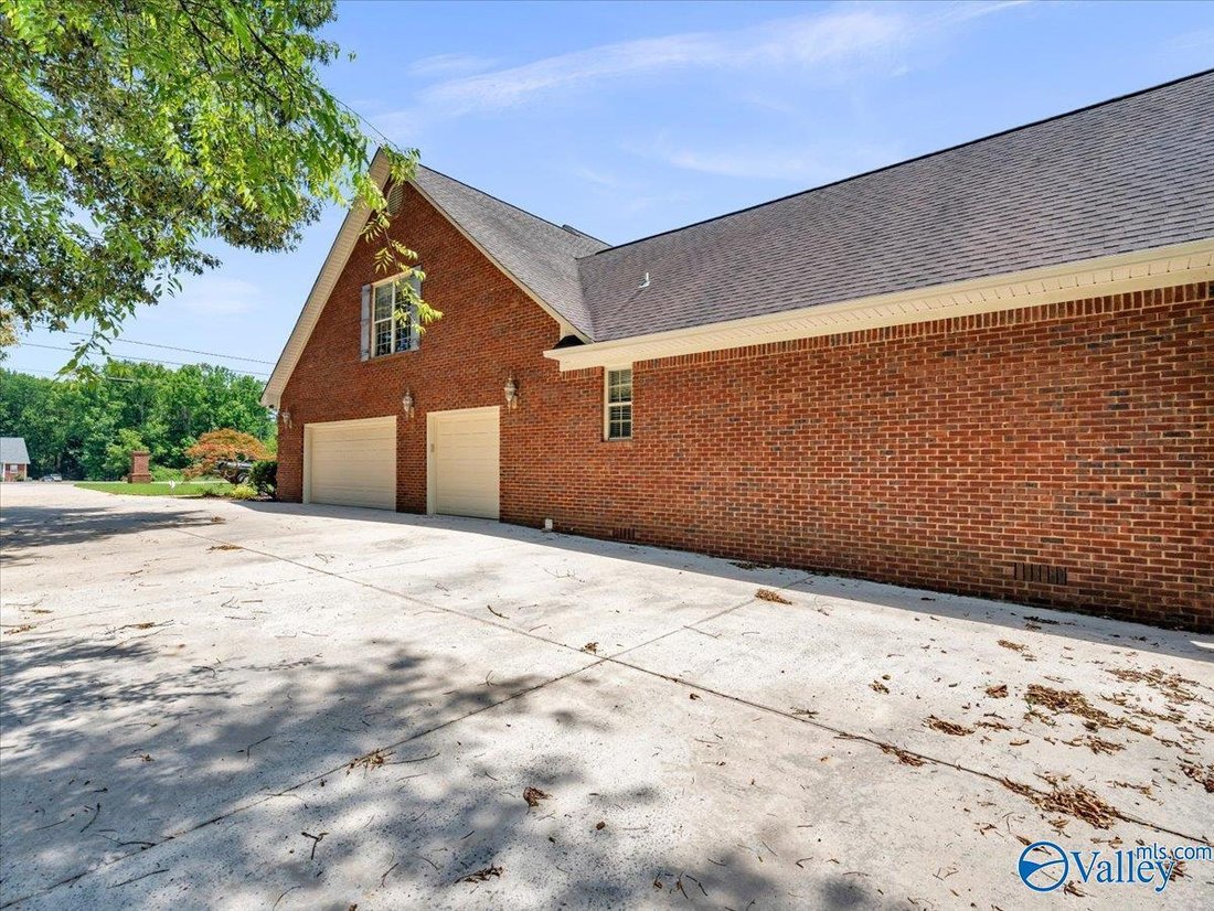 House in Scottsboro, Alabama, United States 5 - 18377784