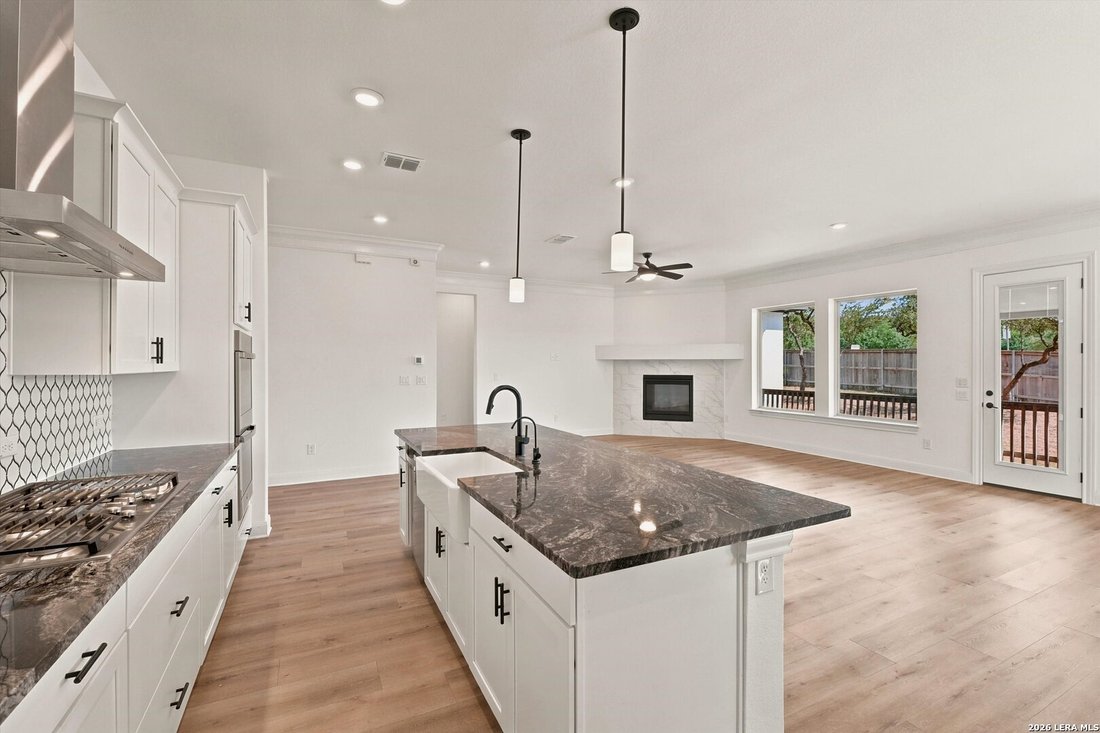 House in San Antonio, Texas, United States 3 - 18379393