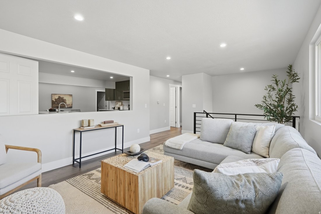 House in Murray, Utah, United States 4 - 18378392