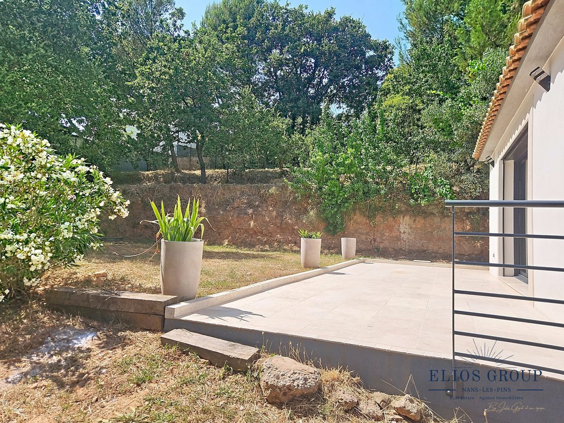 Villa in La Destrousse, Provence-Alpes-Côte d'Azur, France 3 - 18385260