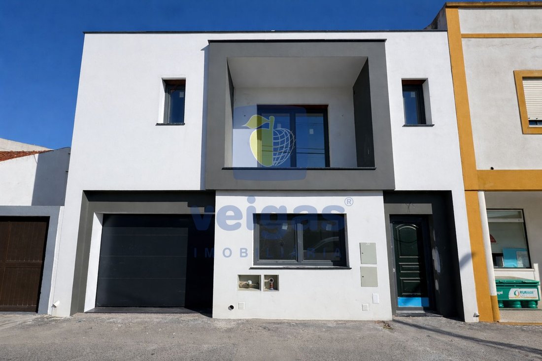Villa in Ferrel, Leiria District, Portugal 1 - 18375611