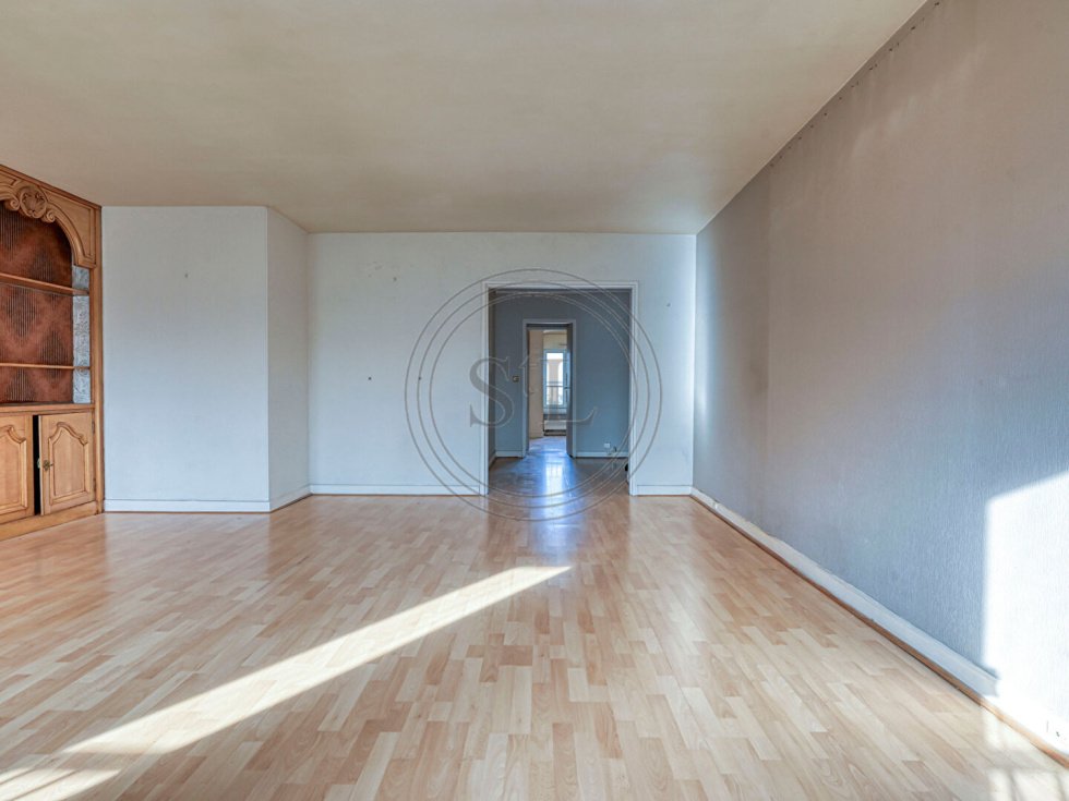 Apartment in Domaine National du Château, Versailles, France 5 - 18378676