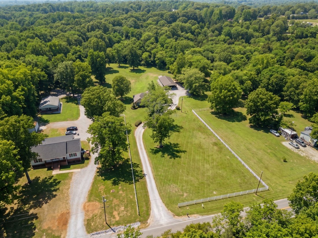 House in Shelbyville, Tennessee, United States 4 - 17198172