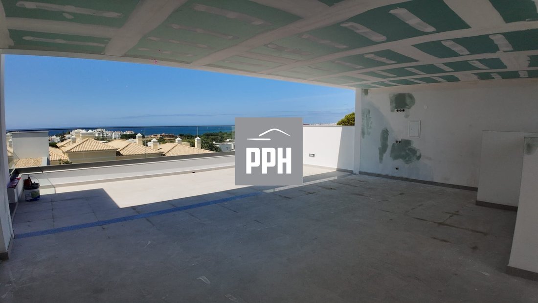 Apartment in Praia dos Pescadores, Olhos de Agua, Portugal 1 - 18380897