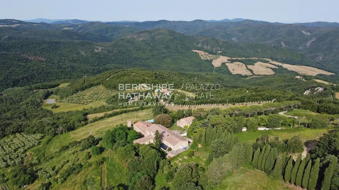 Estate in Pomarance, Tuscany, Italy 3 - 18374506