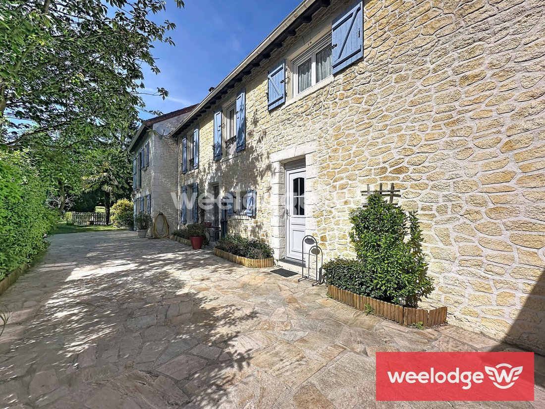 House in Jouy-le-Moutier, Ile-de-France, France 4 - 18385530