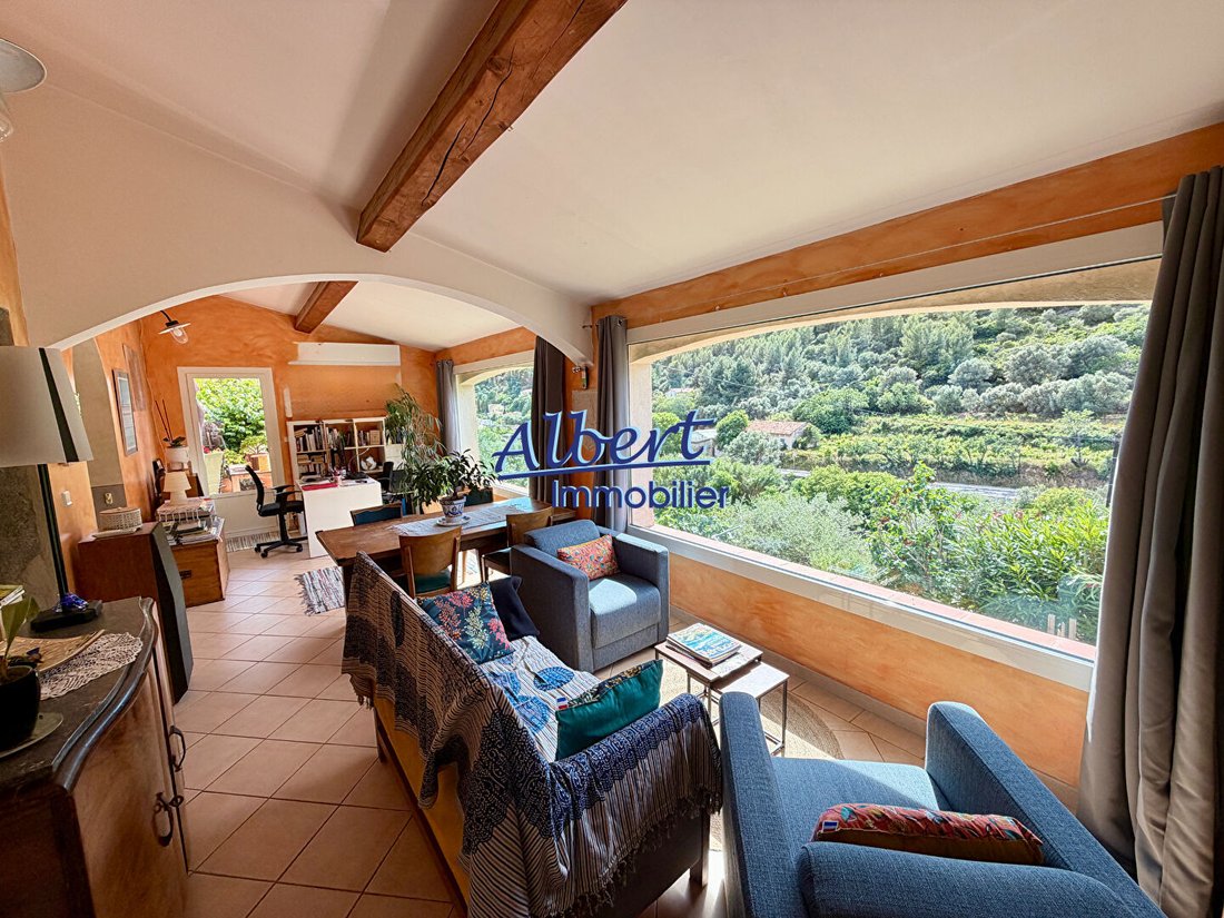 Villa in Nord Est, Ollioules, France 3 - 18383356