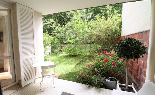 Apartment in Le Plateau, Louveciennes, France 1