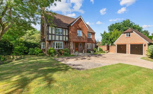 House in Southwater, England 1
