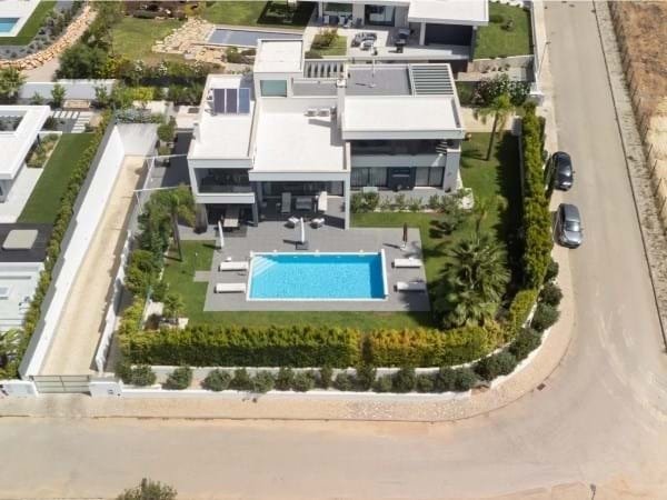Villa in Olhos de Agua, Algarve, Portugal 2 - 18375341