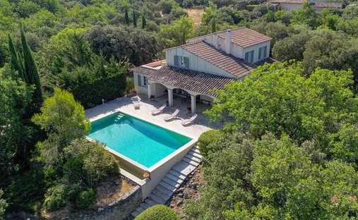 Villa in Bonnieux, Provence-Alpes-Côte d'Azur, France 1
