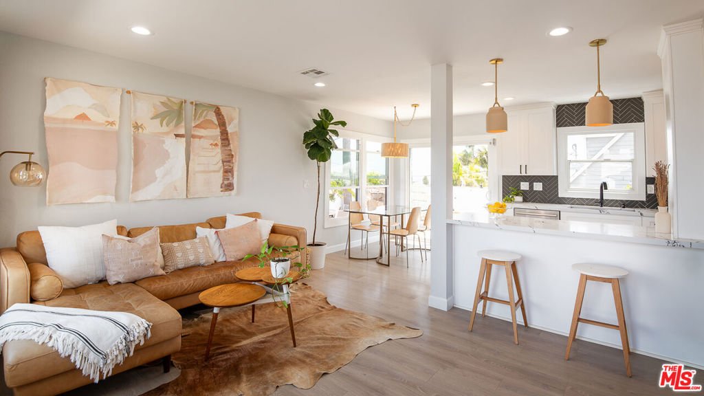House in Los Angeles, California, United States 3 - 18372631