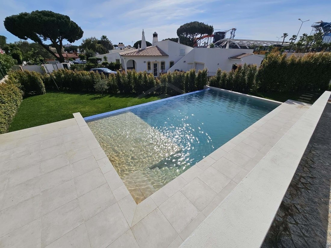Villa in Quarteira, Algarve, Portugal 4 - 18375376