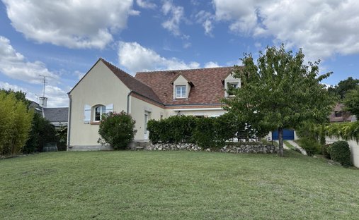 House in Combleux, Centre-Val de Loire, France 1