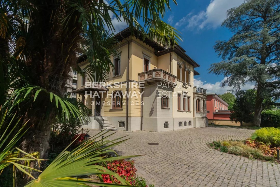 Villa in Chiasso, Ticino, Switzerland 2 - 18070491