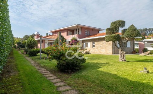Villa in Gaviao, Braga, Portugal 1
