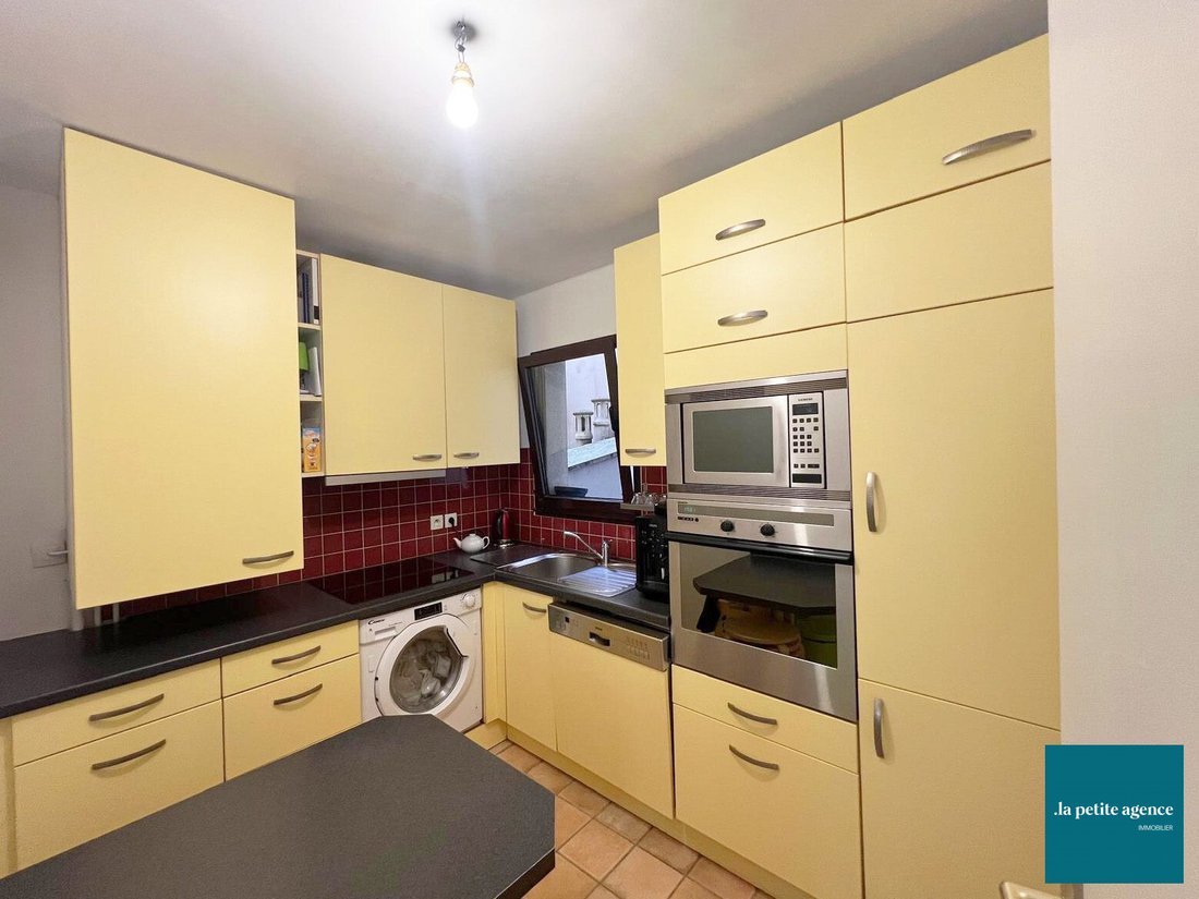 Apartment in Louis Blanc-Aqueduc, Paris 10e Arrondissement, Paris 4 - 18385041