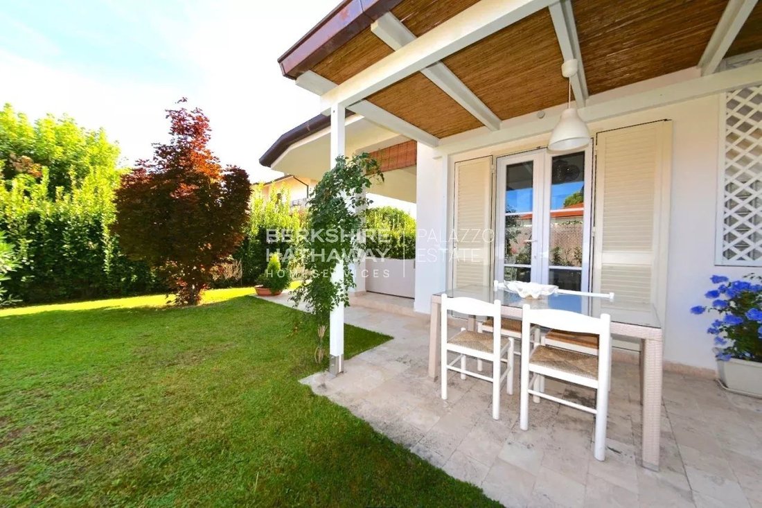 Villa in Tonfano, Pietrasanta, Italy 5 - 11625932