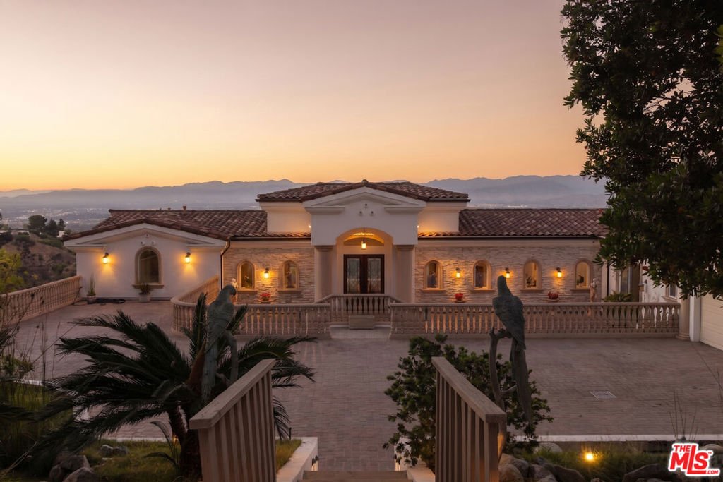 House in Los Angeles, California, United States 1 - 18377805