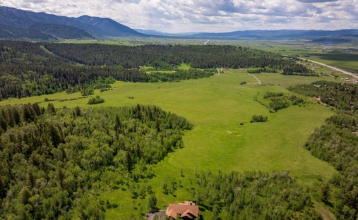 Land in Alpine, Wyoming, United States 1