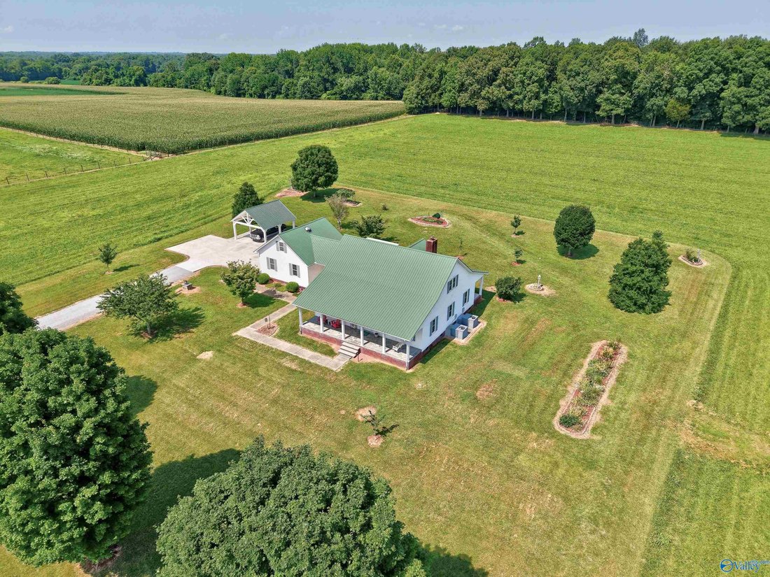 Farm Ranch in Fayetteville, Tennessee, United States 2 - 18377792