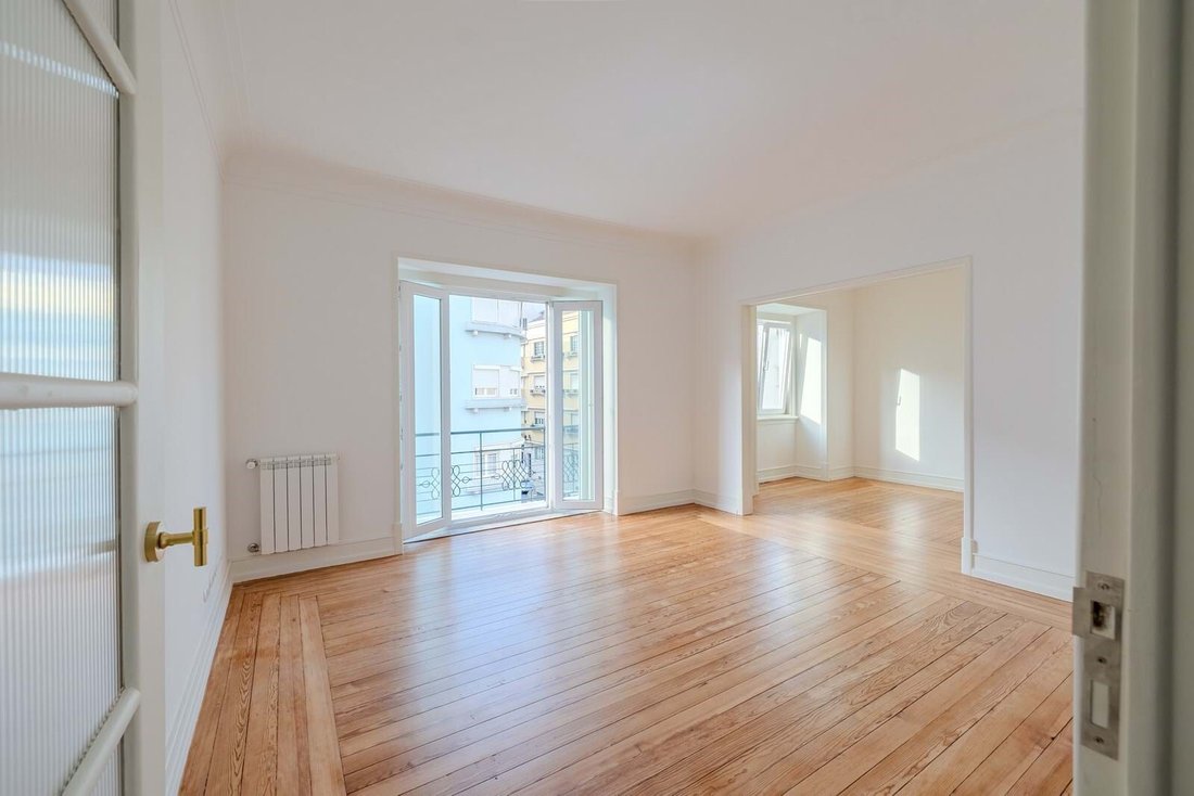 Apartment in Areeiro, Lisbon, Portugal 2 - 18376286