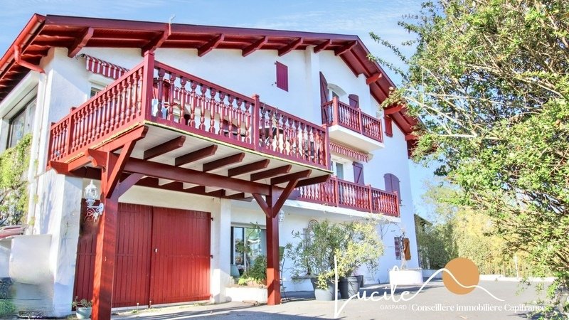 House in Ustaritz, Nouvelle-Aquitaine, France 2 - 18380264