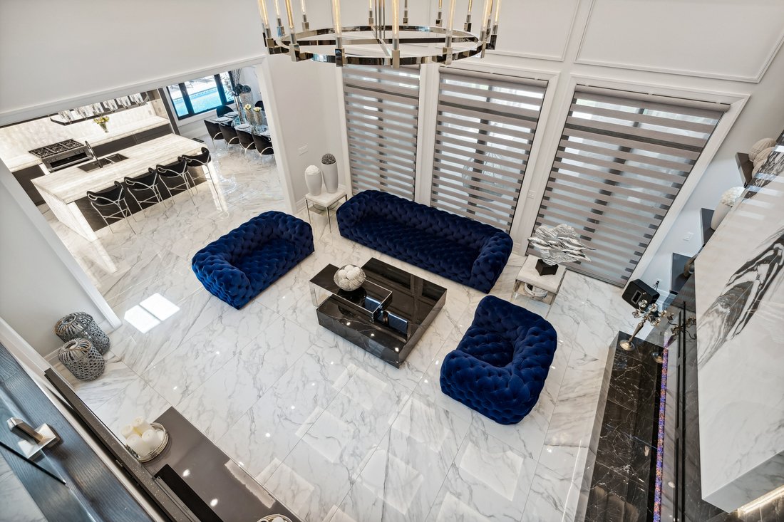 House in Mississauga, Ontario, Canada 5 - 18374225
