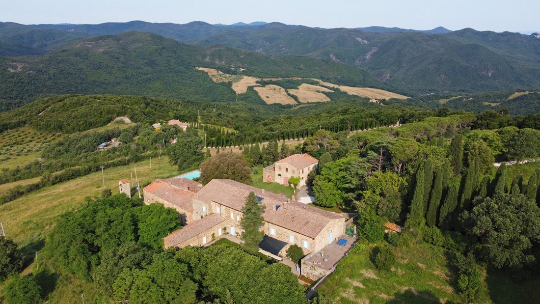 Country House in Pomarance, Tuscany, Italy 2 - 18372343