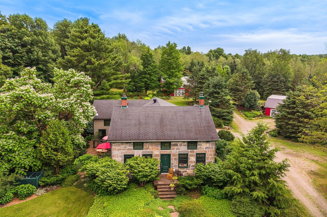 House in Dunham, Quebec, Canada 1 - 18380594