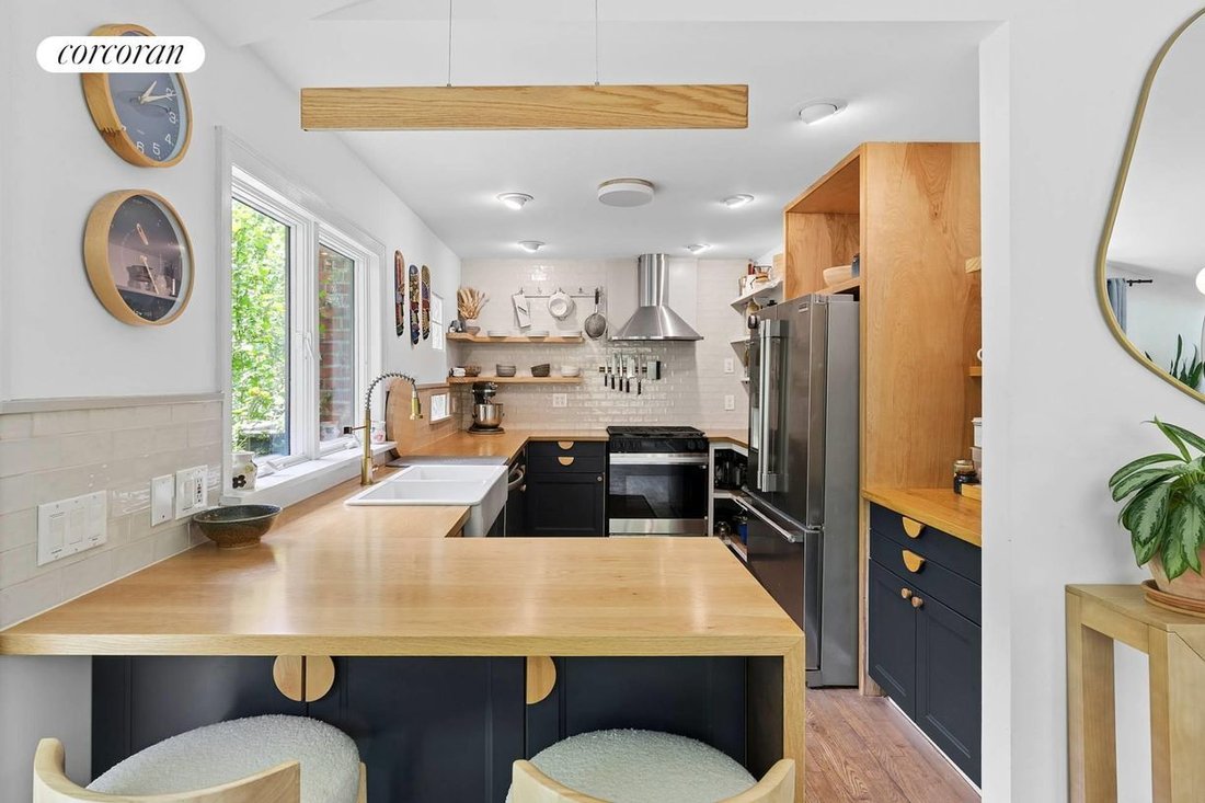 House in Hampton Bays, New York, United States 1 - 18373910