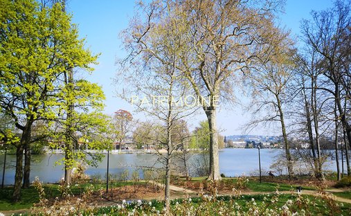 Apartment in Centre Ville-Tour du Lac, Enghien-les-Bains, France 1